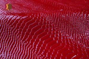 natural_varnished_leather_python_red3